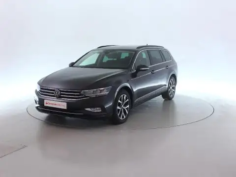 Volkswagen Passat 2022